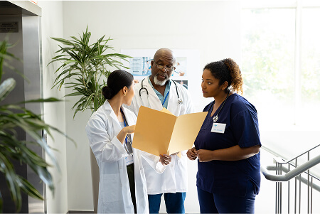 Cumplir las normas e instrucciones otorgadas por los profesionales que le presten atención en salud.